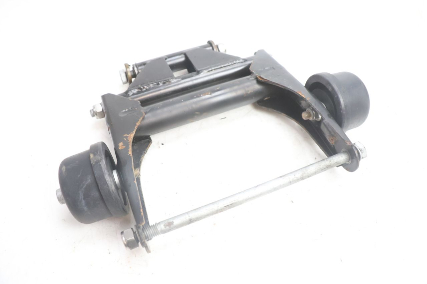 photo de ENGINE MOUNT APRILIA SCARABEO GT 125 (1999 - 2007) - Alternative perspective