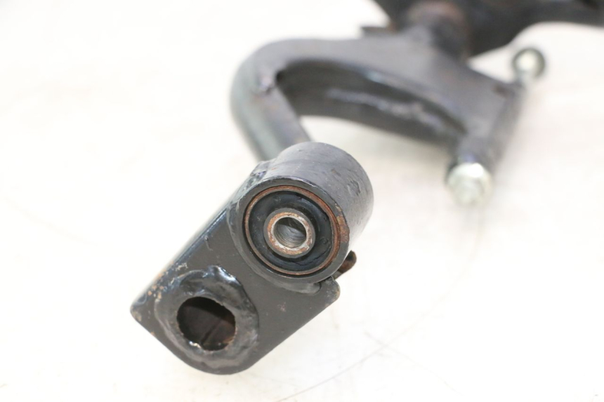photo de ENGINE MOUNT FYM SCOOTERONE 125 (2006 - 2008) - Technical close-up