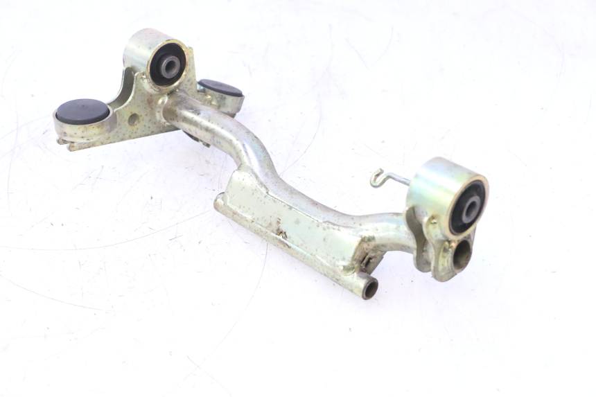 photo de ENGINE MOUNT HONDA SH 125 (2001 - 2003) - Alternative perspective