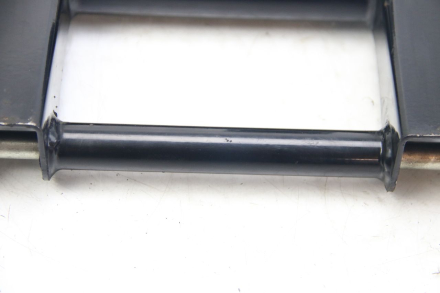 photo de ENGINE MOUNT SUZUKI SIXTEEN 125 (2008 - 2010) - Component zoom