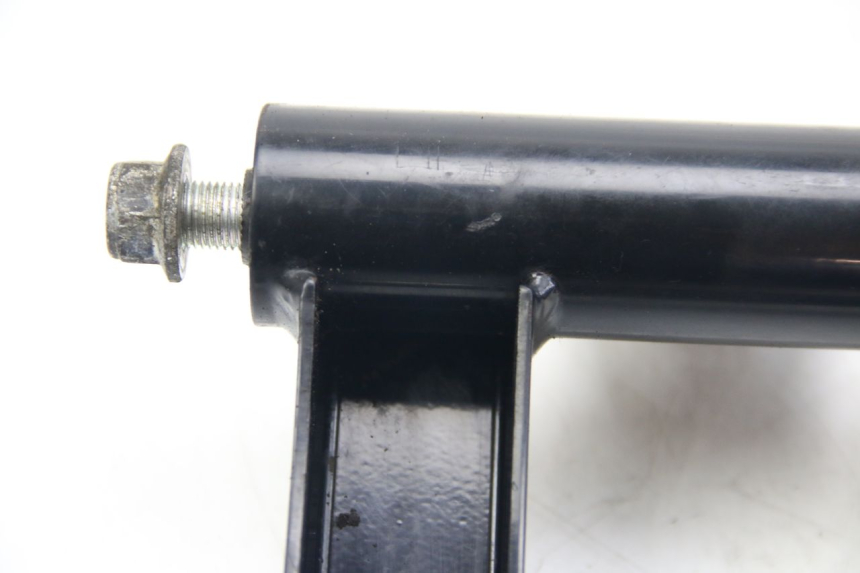 photo de ENGINE MOUNT SUZUKI SIXTEEN 125 (2008 - 2010) - Markings and original references