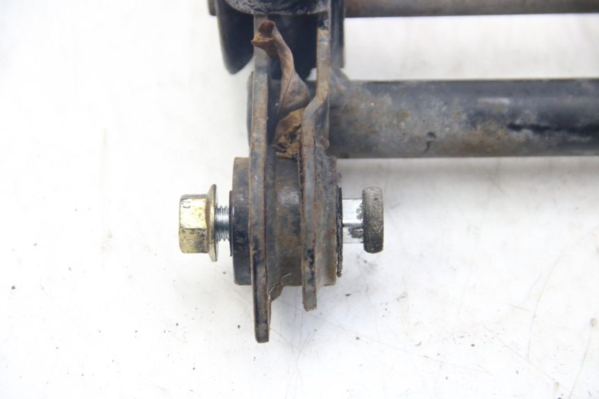 photo de ENGINE SUPPORT MBK SKYLINER 125 (1998 - 2001) - Fixing points details