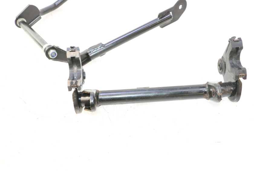 photo de ENGINE MOUNT PEUGEOT STREETZONE NAKED 2T 50 (2014 - 2018) - Alternative perspective