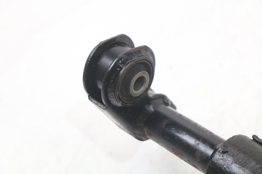 photo de ENGINE MOUNT KYMCO SUPER 8 125 (2008 - 2015) - Zoom on usage condition