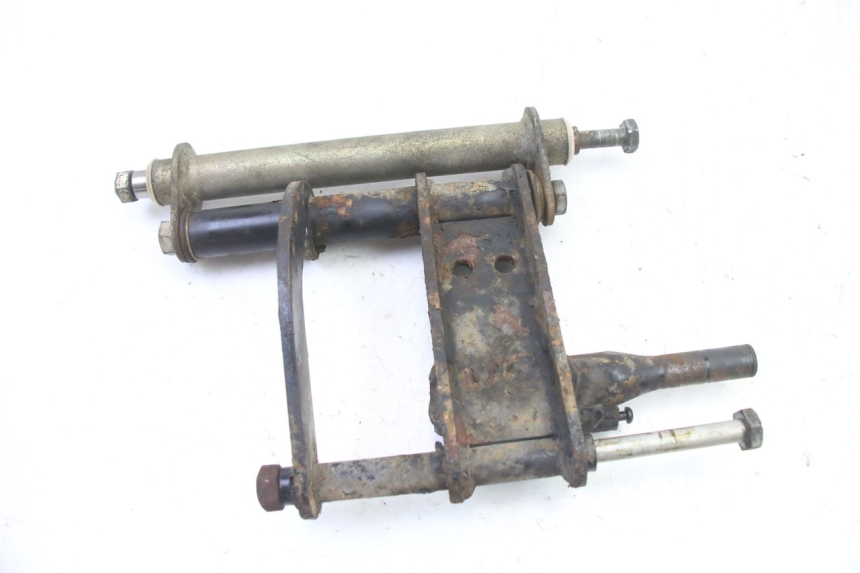 photo de ENGINE MOUNT PIAGGIO SUPER LX 125 (2000 - 2003) - Component detail