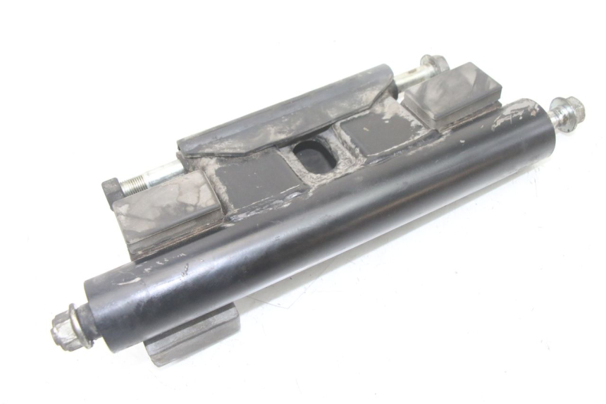 photo de ENGINE MOUNT SUZUKI BURGMAN 125 (2018 - 2021) - Alternative perspective