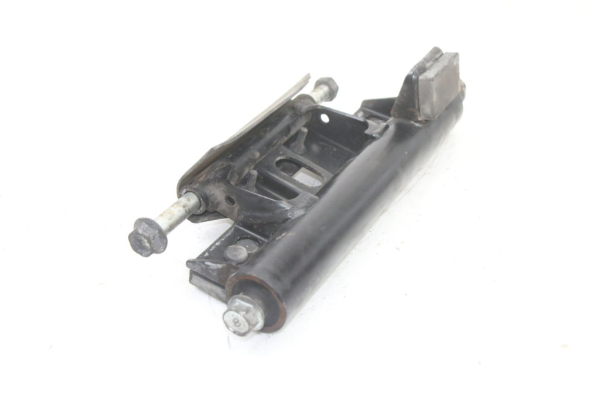 photo de ENGINE MOUNT SUZUKI BURGMAN 125 (2018 - 2021) - Fixing points details