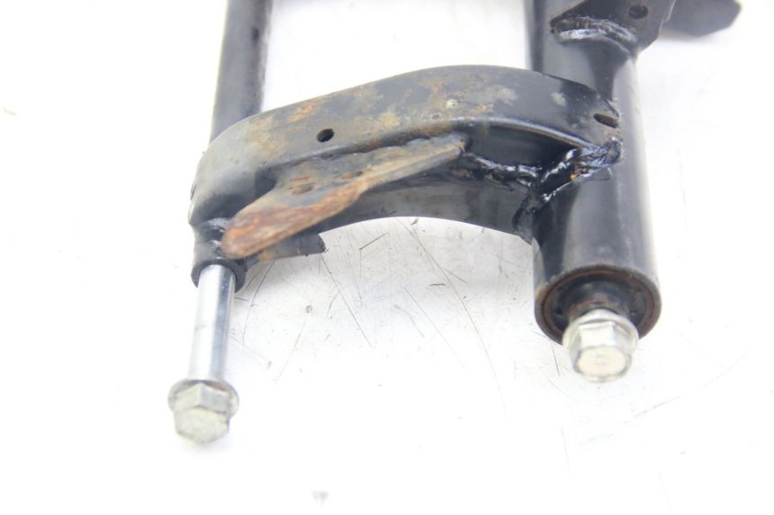 photo de ENGINE MOUNT HONDA VISION NSC R 50 (2013 - 2015) - Zoom on usage condition