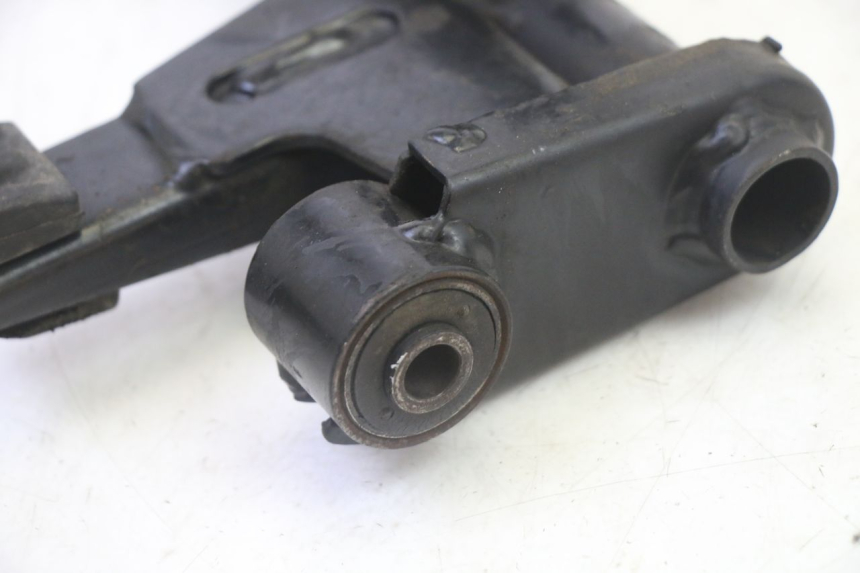 photo de ENGINE MOUNT PEUGEOT VIVACITY NEW 4T 50 (2008 - 2017) - Fixing points details