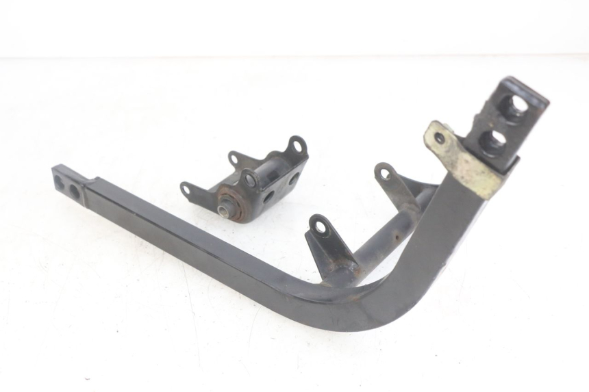 photo de ENGINE MOUNT DAELIM VJ ROADWIN FI 125 (2008 - 2017) - Component detail