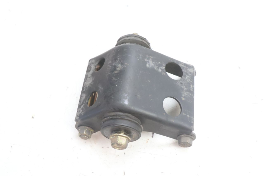 photo de ENGINE MOUNT DAELIM VJ ROADWIN 125 (2004 - 2007) - Alternative perspective