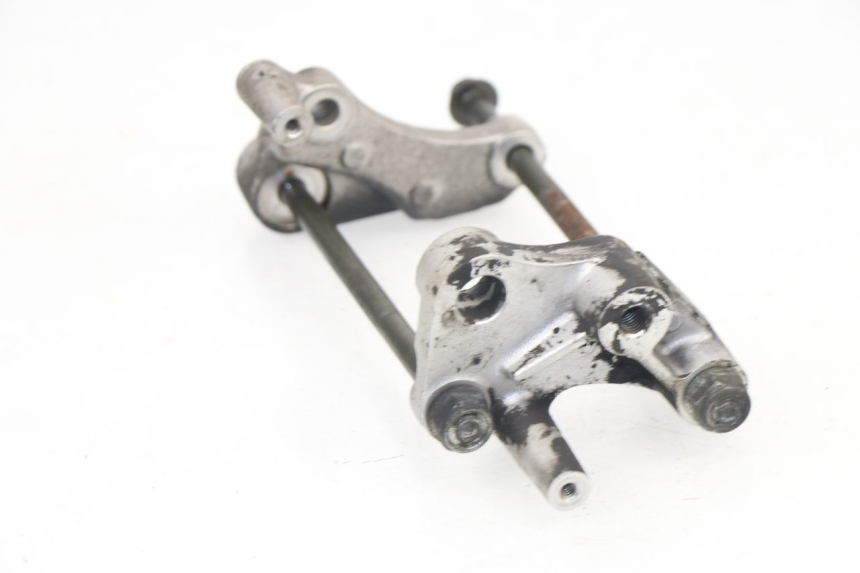 photo de ENGINE MOUNT HONDA VTR F FIRESTORM 1000 (1997 - 2001) - Alternative perspective