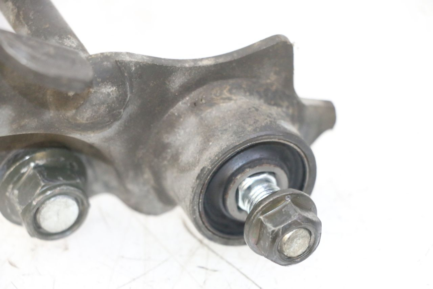 photo de ENGINE MOUNT YAMAHA WHY 50 (1998 - 2000) - Component detail