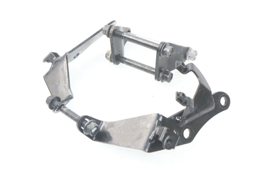 photo de ENGINE MOUNT YAMAHA WR R 125 (2009 - 2017) - Zoom on usage condition