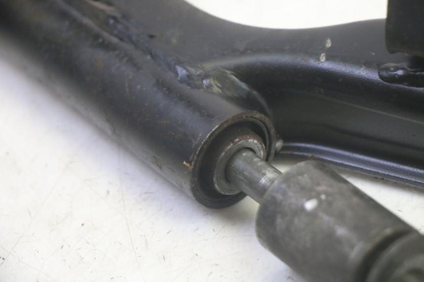 photo de ENGINE MOUNT YAMAHA XMAX X-MAX 125 (2006 - 2009) - Fixing points details