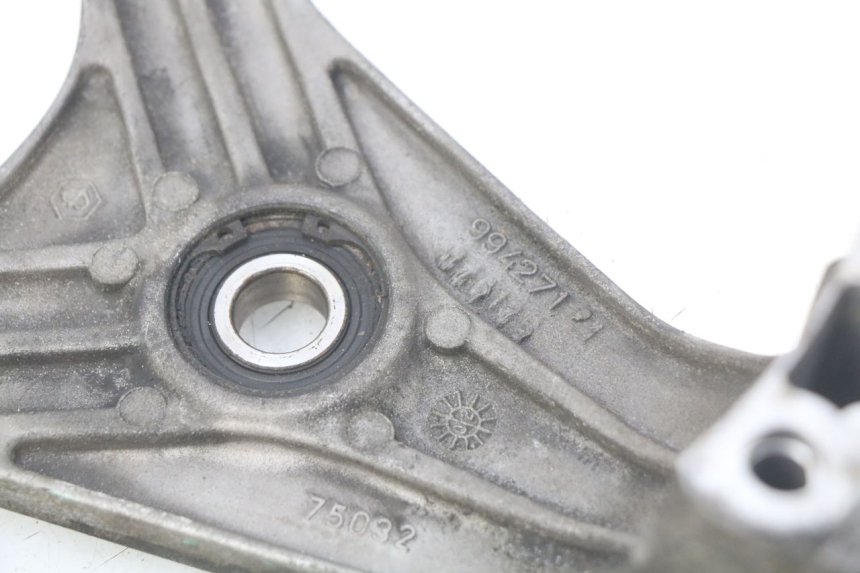 photo de ENGINE MOUNT PIAGGIO X9 EVOLUTION 500 (2003 - 2005) - Product overview