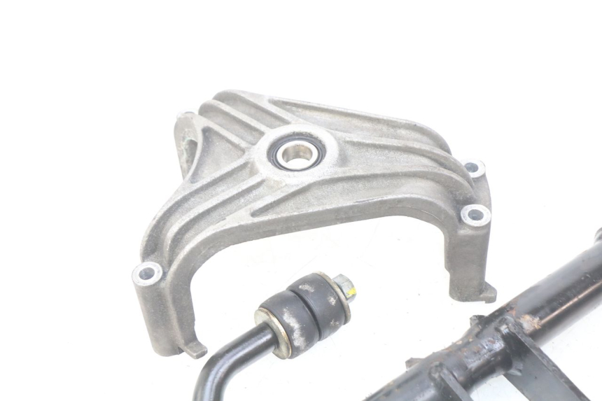 photo de ENGINE MOUNT PIAGGIO X9 EVOLUTION 500 (2003 - 2005) - Surface and material condition