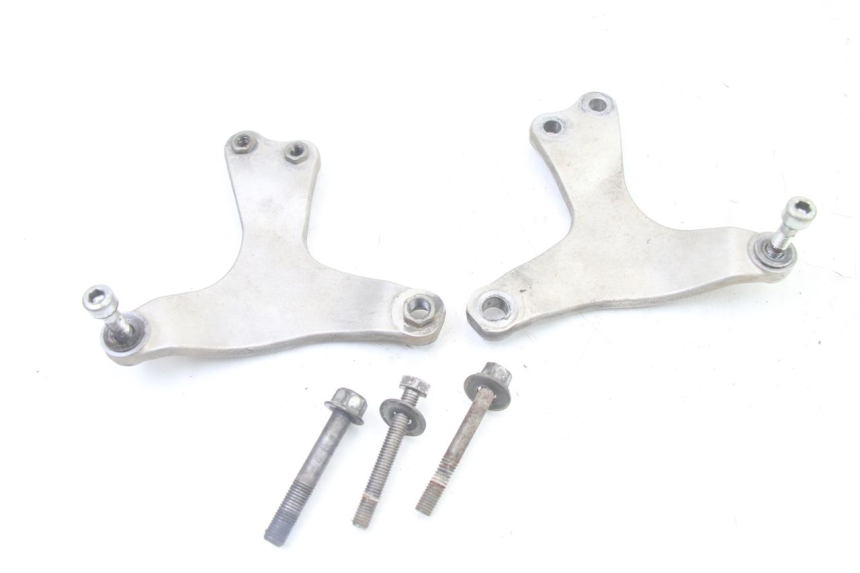 photo de ENGINE MOUNT YAMAHA YZ-F YZF 250 (2007 - 2013) - Zoom on usage condition