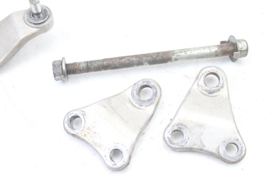 photo de ENGINE MOUNT YAMAHA YZ-F YZF 250 (2007 - 2013) - Alternative perspective