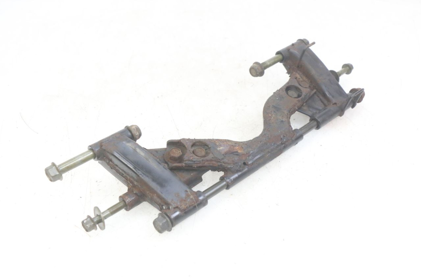 photo de ENGINE SUPPORT YAMAHA YP MAJESTY 400 (2004 - 2008) - Component detail