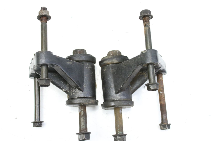 photo de ENGINE MOUNT KAWASAKI ZEPHYR 1100 ( - 1995) - Alternative perspective