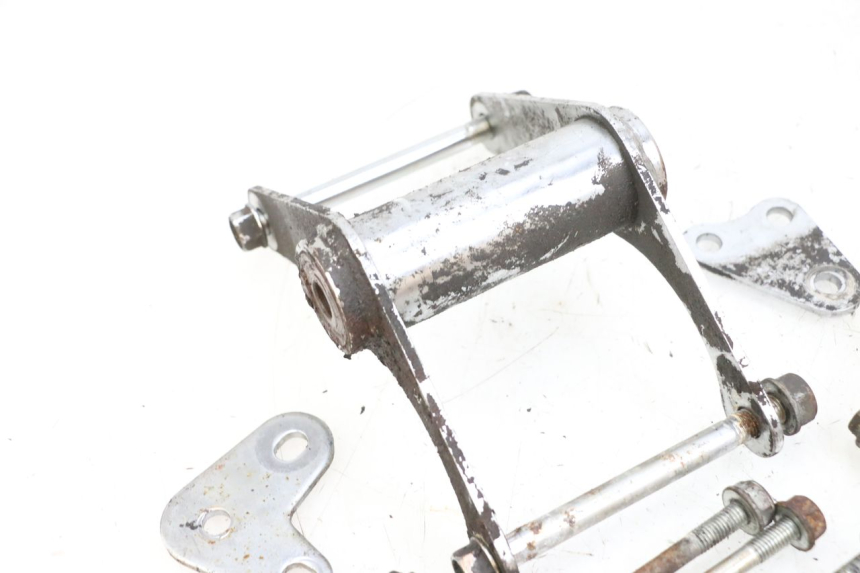 photo de ENGINE MOUNT KYMCO ZING 125 (1997 - 2003) - Product overview