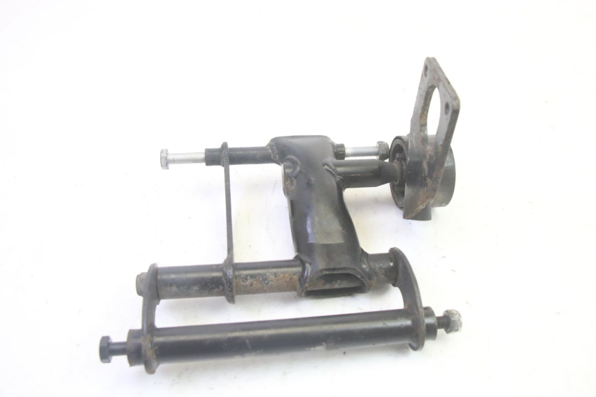 photo de ENGINE MOUNT PIAGGIO ZIP 4T 50 (2018 - 2020) - Additional view of the item