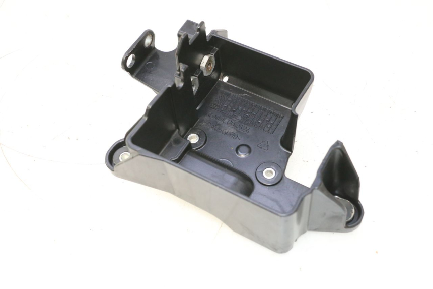 photo de ABS PUMP BRACKET PIAGGIO MP3 HPE 530 (2022 - 2026) - Main view