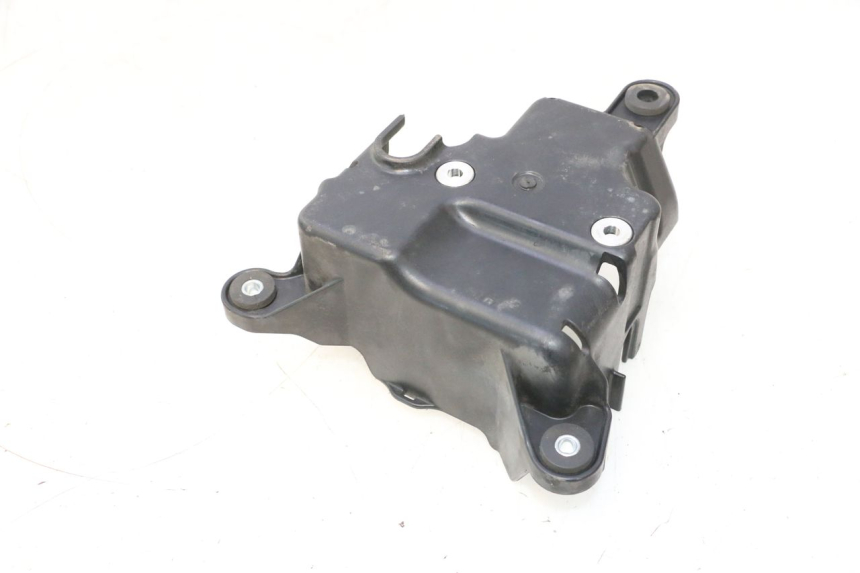 photo de ABS PUMP BRACKET PIAGGIO MP3 500 (2016 - 2018) - Alternative perspective
