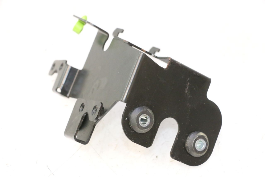 photo de ABS PUMP BRACKET PEUGEOT SATELIS 125 (2013 - 2018) - Component detail