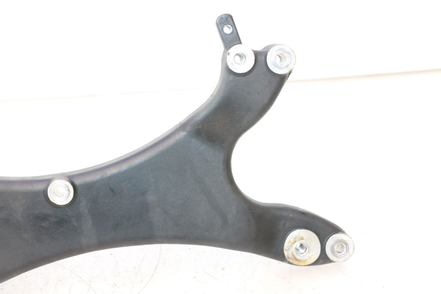 photo de EXHAUST MOUNT KYMCO AGILITY CITY 16P 125 (2015 - 2024) - Zoom on usage condition