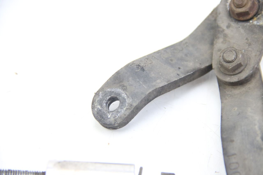 photo de POT SUPPORT DERBI BOULEVARD 50 (2009 - 2006) - Fixing points details