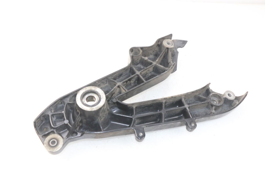 photo de EXHAUST MOUNT YAMAHA BW'S BWS 125 (2010 - 2013) - Alternative perspective