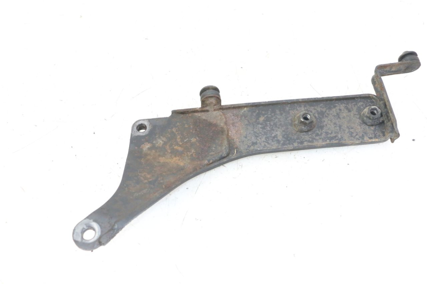 photo de EXHAUST MOUNT DAELIM BESBI 125 (2007 - 2008) - Zoom on usage condition