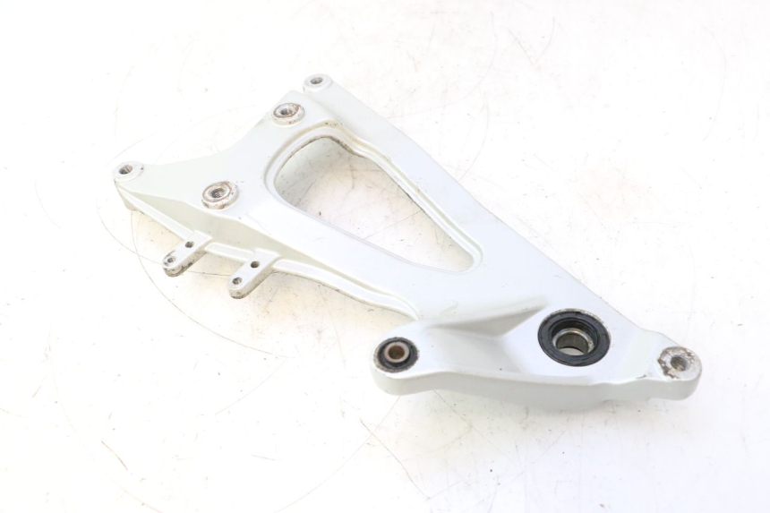 photo de EXHAUST MOUNT CF MOTO E-CHARM 125 (2005 - 2008) - Product overview