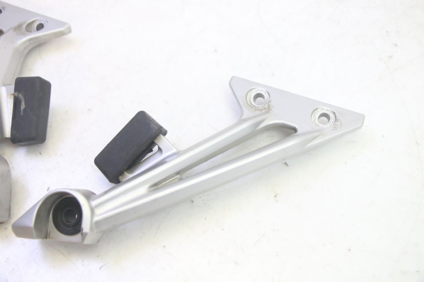 photo de EXHAUST MOUNT YAMAHA FJR ABS 1300 (2006 - 2012) - Zoom on usage condition