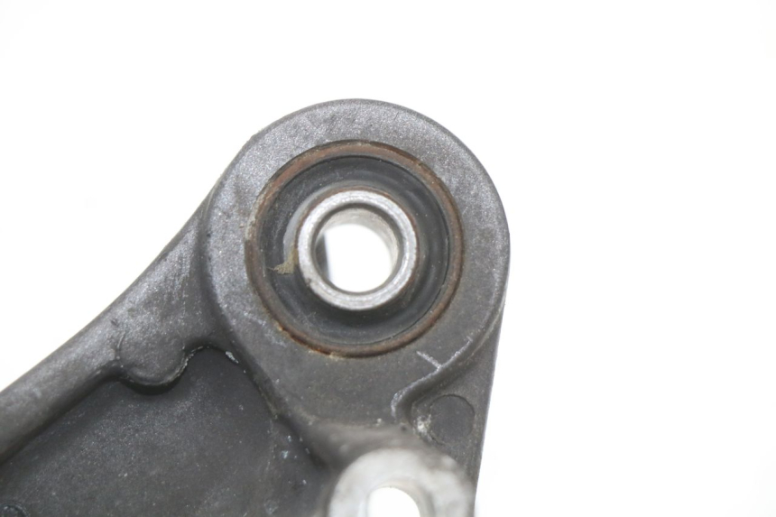 photo de EXHAUST MOUNT HONDA FJS SILVER WING SILVERWING 400 (2005 - 2008) - Checked used part