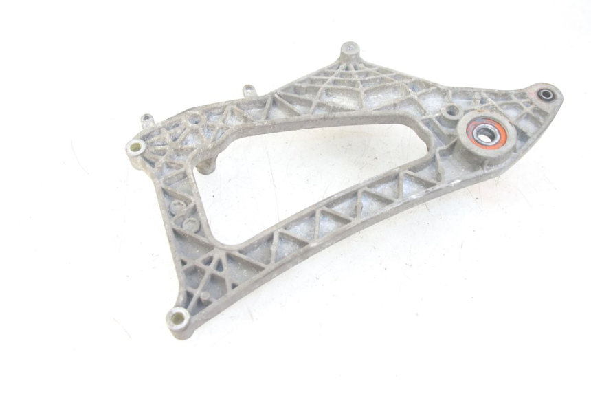 photo de EXHAUST MOUNT PEUGEOT GEOPOLIS RS 125 (2007 - 2009) - Component detail