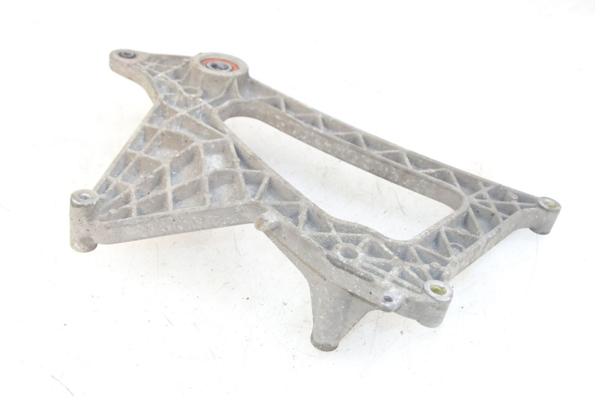 photo de EXHAUST MOUNT PEUGEOT GEOPOLIS RS 125 (2007 - 2009) - Zoom on usage condition