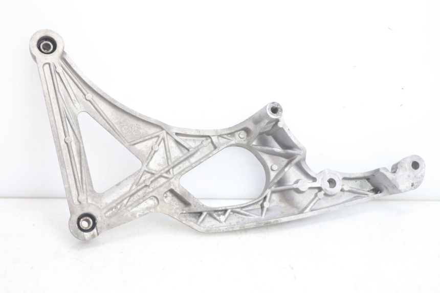 photo de EXHAUST MOUNT GILERA GP 800 (2007 - 2013) - Surface and material condition