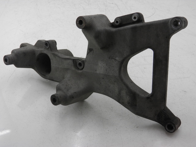 photo de EXHAUST MOUNT HONDA FES PANTHEON 125 (2003 - 2007) - Technical close-up