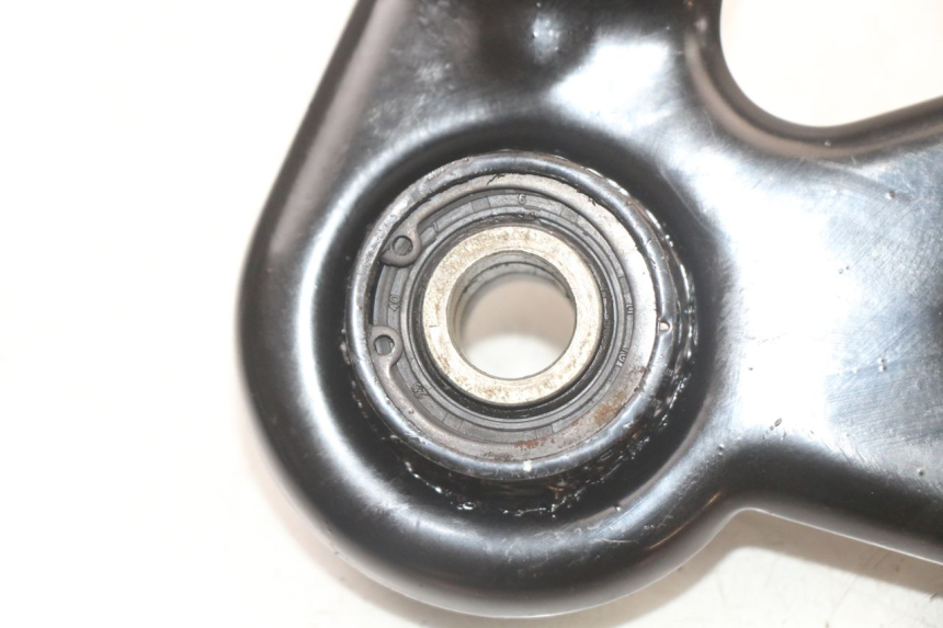 photo de EXHAUST MOUNT JM MOTORS VX 125 (2022 - 2025) - Zoom on usage condition