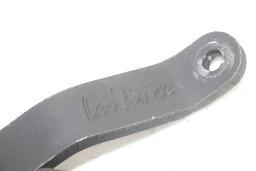 photo de EXHAUST MOUNT PEUGEOT KISBEE 2T 50 (2010 - 2017) - Zoom on usage condition