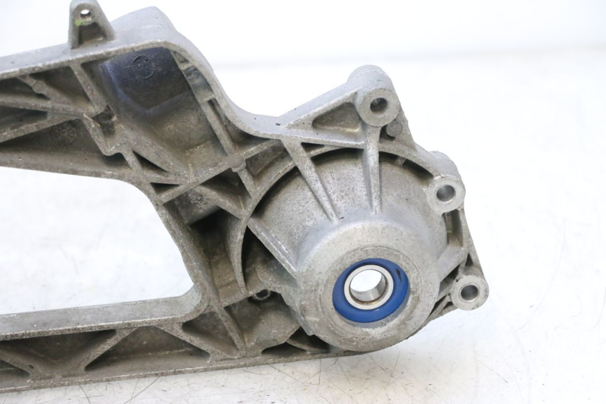 photo de EXHAUST MOUNT PIAGGIO MP3 500 (2011 - 2015) - Component detail