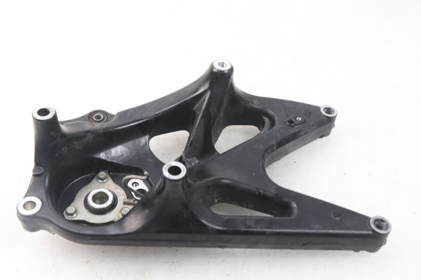 photo de EXHAUST MOUNT MBK MW TRYPTIK 125 (2017 - 2022) - Alternative perspective