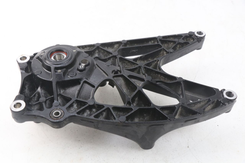 photo de EXHAUST MOUNT MBK MW TRYPTIK 125 (2017 - 2022) - Technical close-up