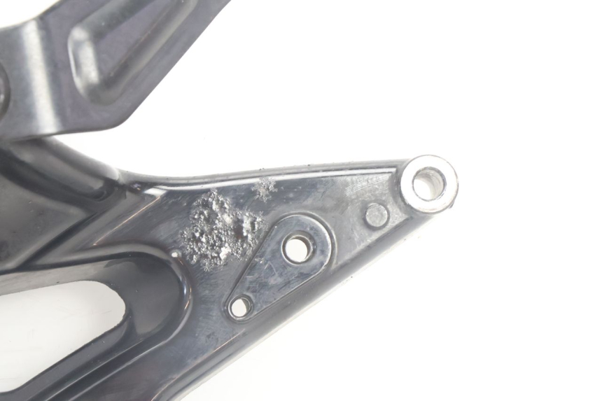 photo de EXHAUST MOUNT YAMAHA N-MAX NMAX 125 (2021 - 2024) - Alternative perspective