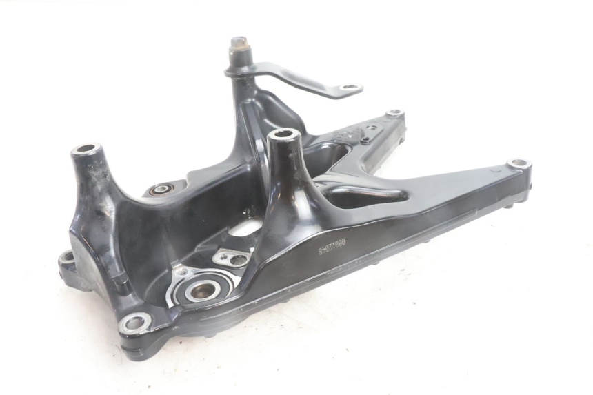 photo de EXHAUST MOUNT YAMAHA N-MAX NMAX 125 (2021 - 2024) - Technical close-up