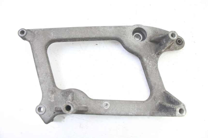 photo de EXHAUST MOUNT PEUGEOT SATELIS 125 (2013 - 2018) - Component detail