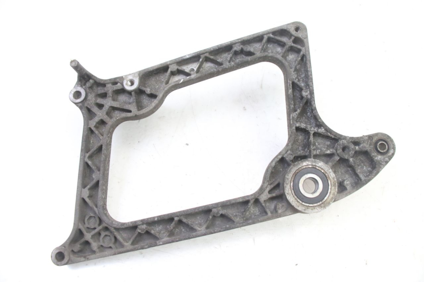 photo de EXHAUST MOUNT PEUGEOT SATELIS 125 (2013 - 2018) - Zoom on usage condition